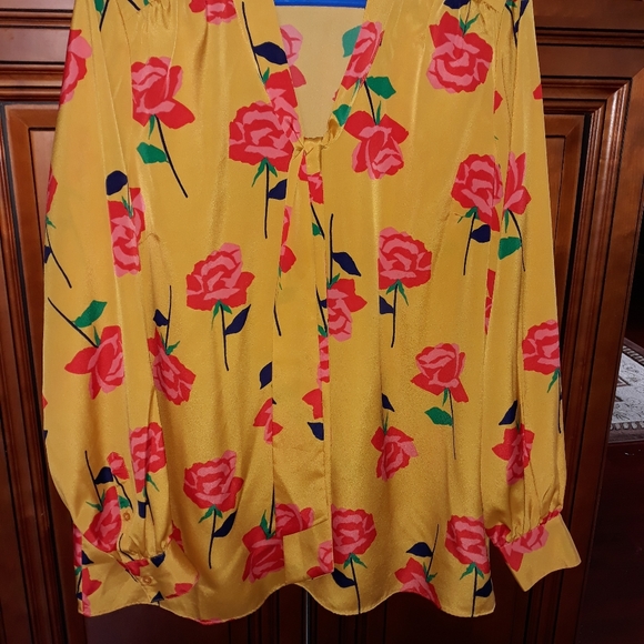 Blouse - Picture 7 of 8